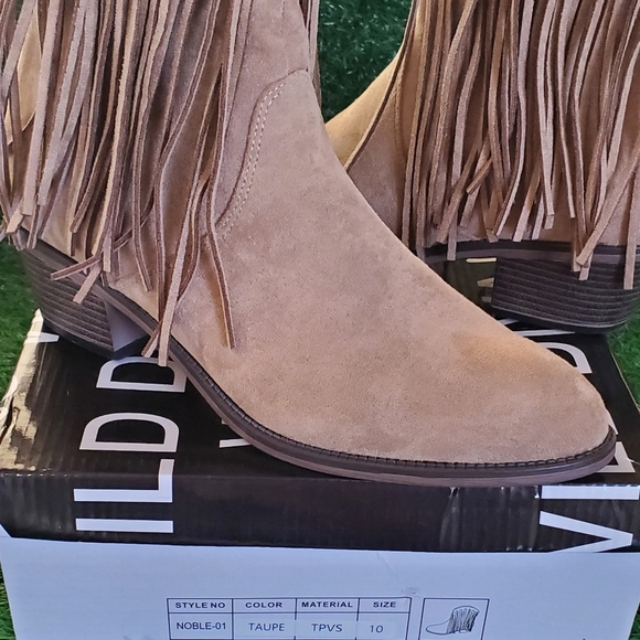 Wild Diva Lounge Noble-01 Fringe Faux Suede Taupe Western Ankle Boots Size 10 - Picture 5 of 5